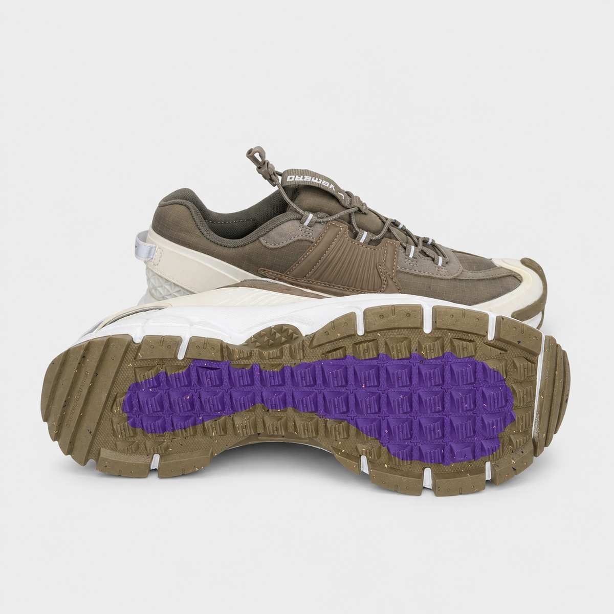 Nike Zoom Vomero 5 Roam