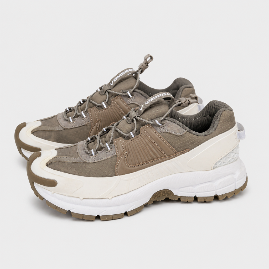 Nike Zoom Vomero 5 Roam