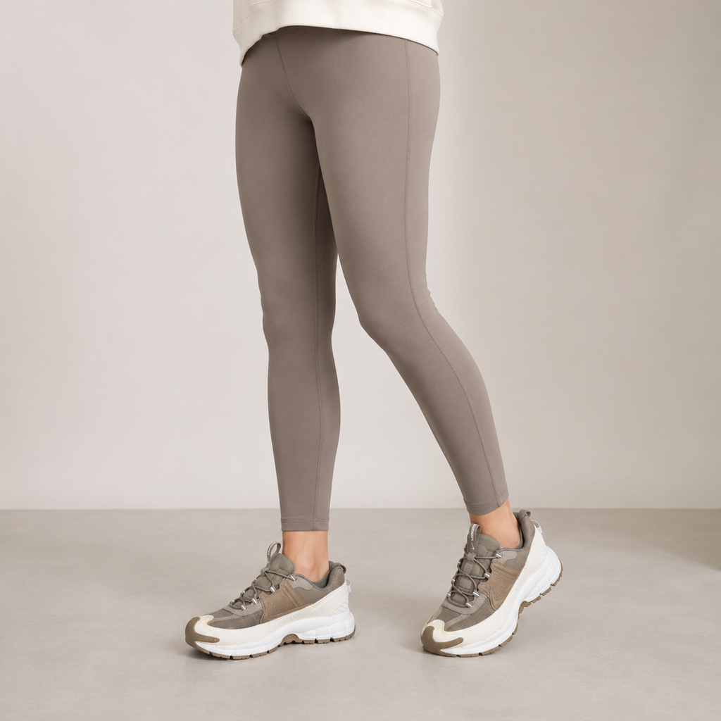 Nike Zoom Vomero 5 Roam