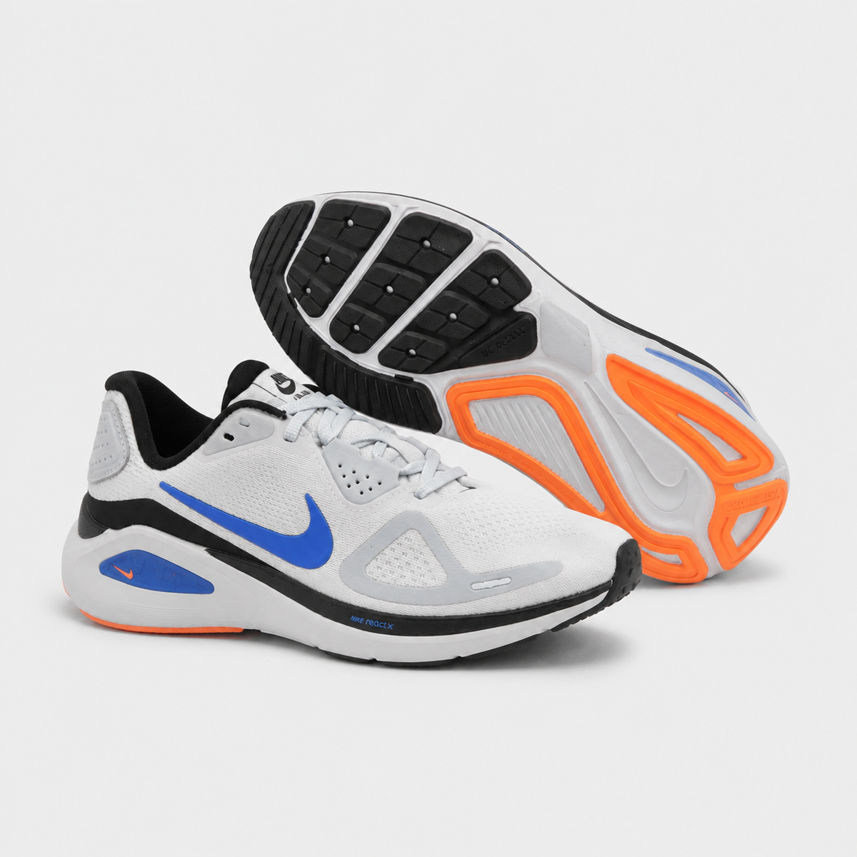 Nike Structure 26